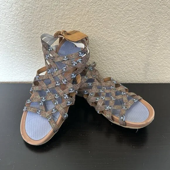Baretraps Samina Women’s Gladiator Sandals Size 8 Tan And Blue Shoes Strappy Zip - Picture 1 of 8